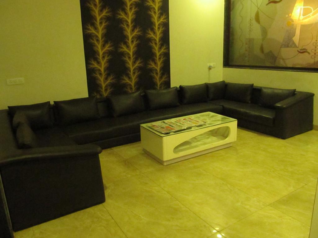 Hotel Sai Regency Даман Екстериор снимка