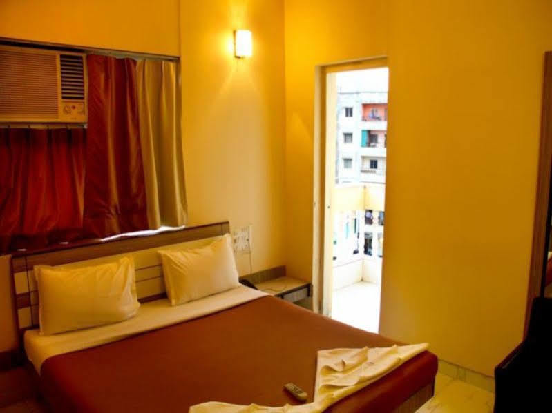 Hotel Sai Regency Даман Екстериор снимка
