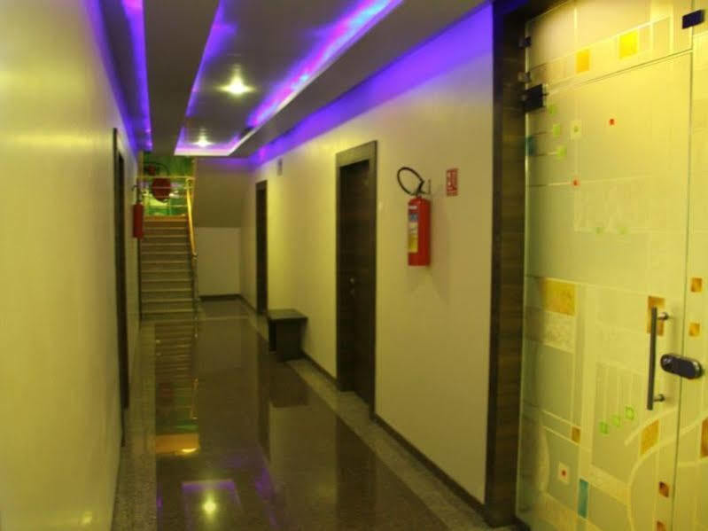 Hotel Sai Regency Даман Екстериор снимка